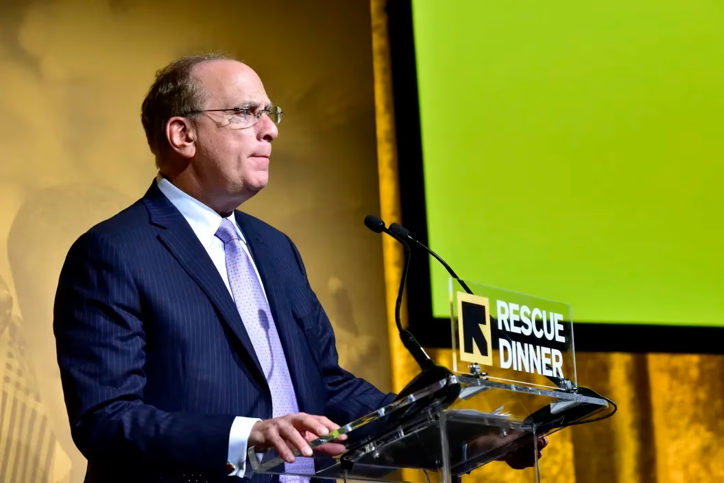 KaithwasNutan's tweet photo. #BlackRock (BLK) CEO #LarryFink said #crypto, specifically #bitcoin (BTC), could revolutionize the financial system in an interview with #FoxBusiness on Wednesday.

#Ethereum  #bnbusdt  #Binance #Tether #USDC  #XRP  #Cardano #Bitgert #Solana 

https://t.co/A4uoL6QQwB https://t.co/7qsGiVRKx0