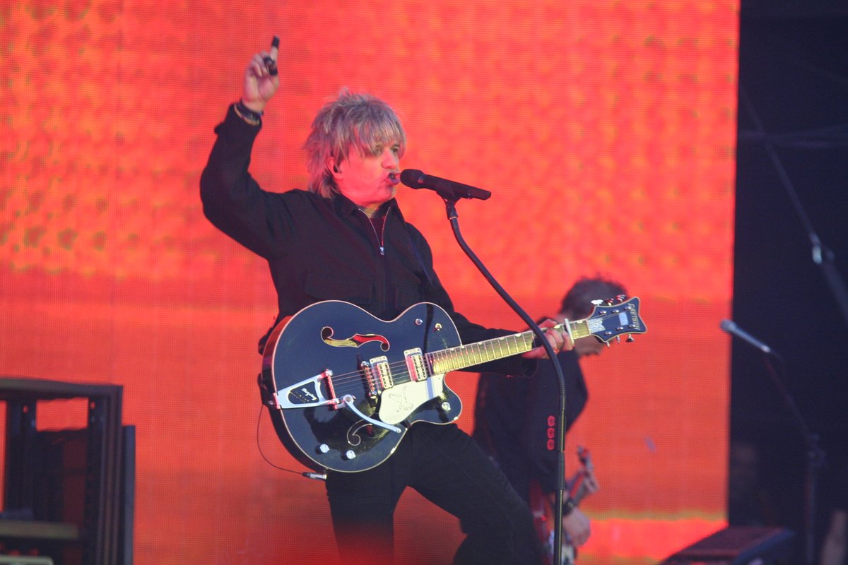 PRIFFLET's tweet image. Petite galerie de photos du Day Before de @FestBeauregard avec #Indochine et @nicolasirkis