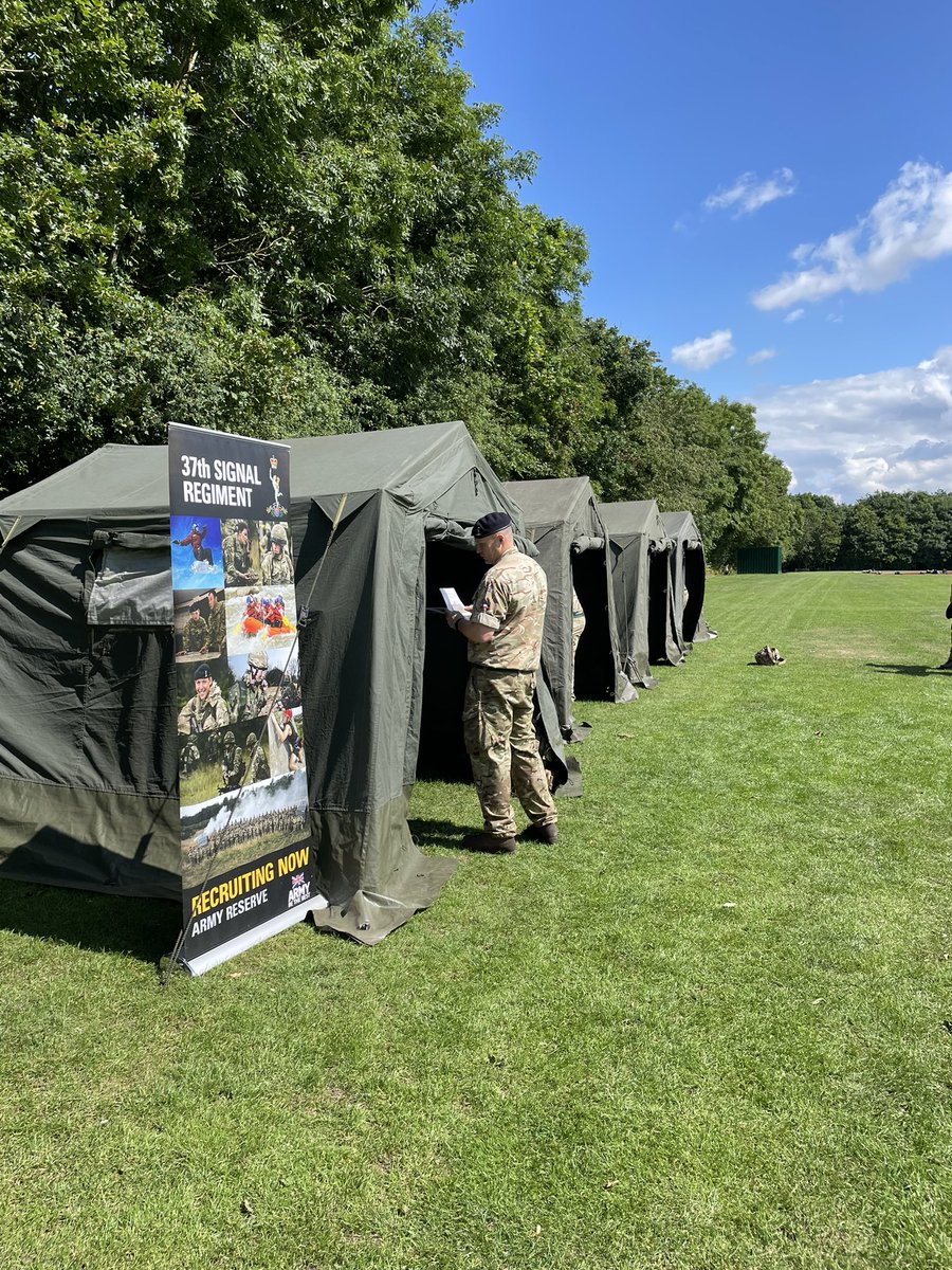LboroGSArmy's tweet photo. Day of the BCOY Field Day and the Ops Tent is already busy. Thanks to the fabulous support from 37th Signals our cadets have been practicing their signal management in operational scenarios. Lots of decisions to make under pressure! @LboroGrammar https://t.co/KgMbMXaNIy
