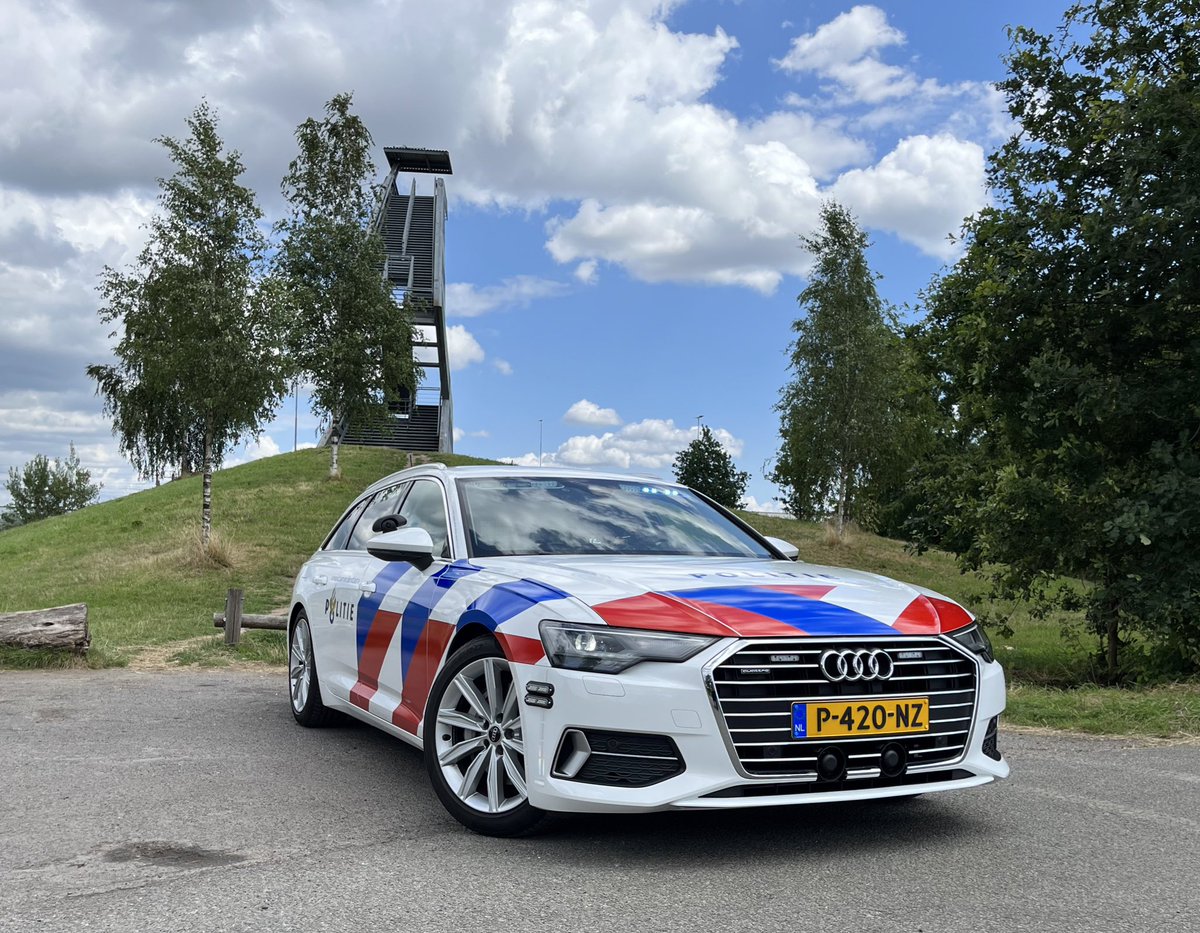 Mike1200rt's tweet photo. Het heeft even geduurd, maar onze oude Audi’s worden langzaamaan vervangen voor de Siv 2.0 https://t.co/bolDH5wQys