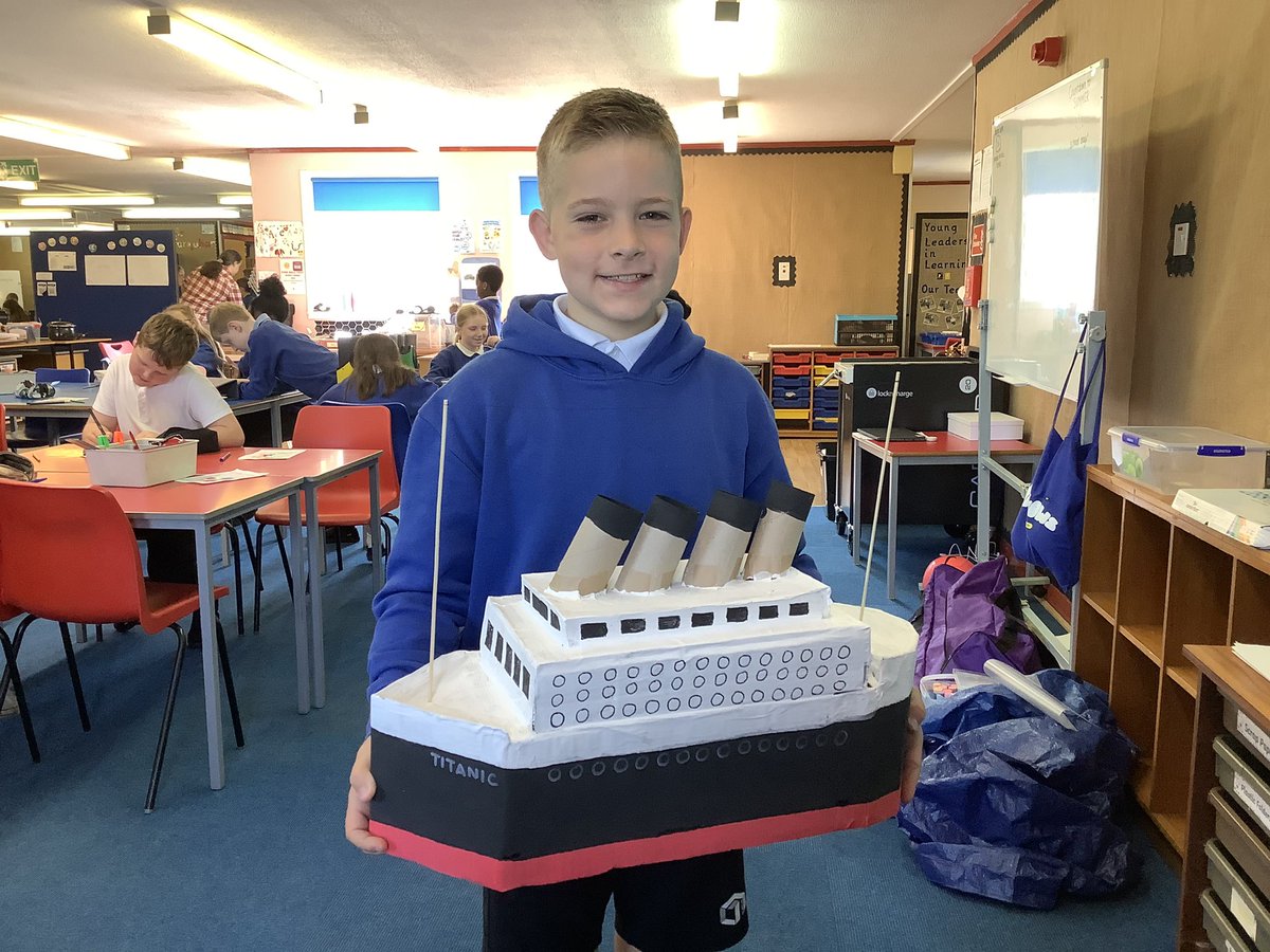 Miss Docherty🎓🍎 tweet media