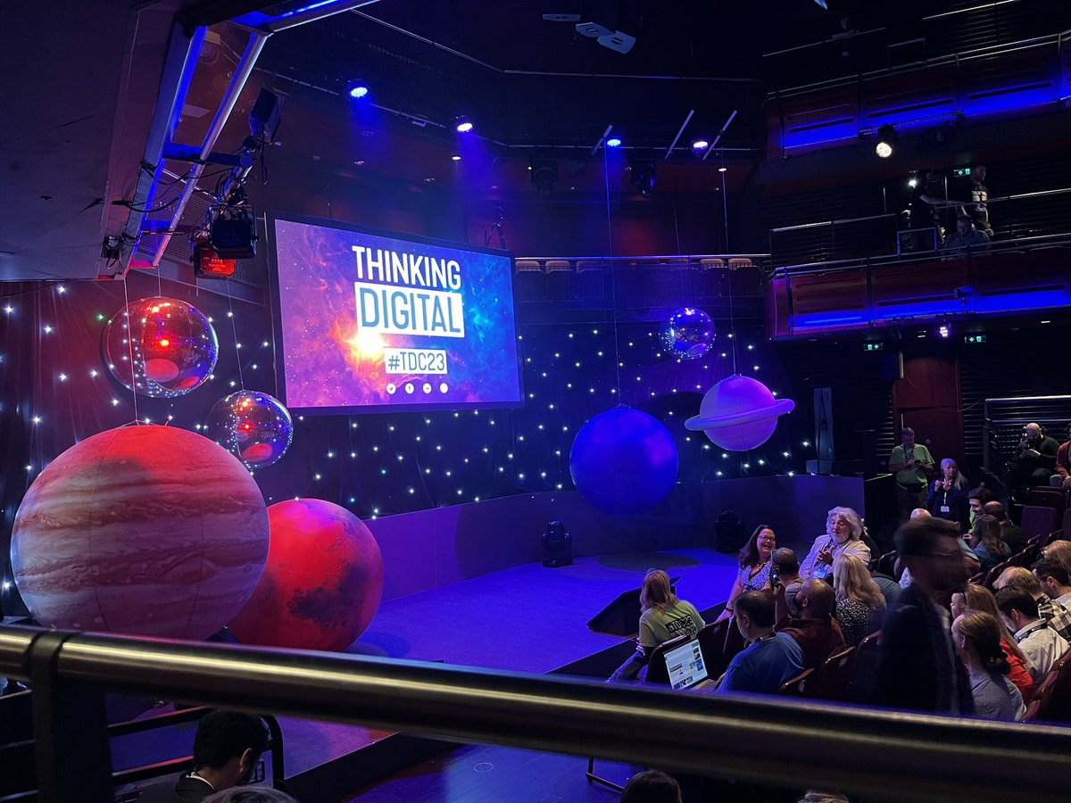 Chris Thompson tweet media