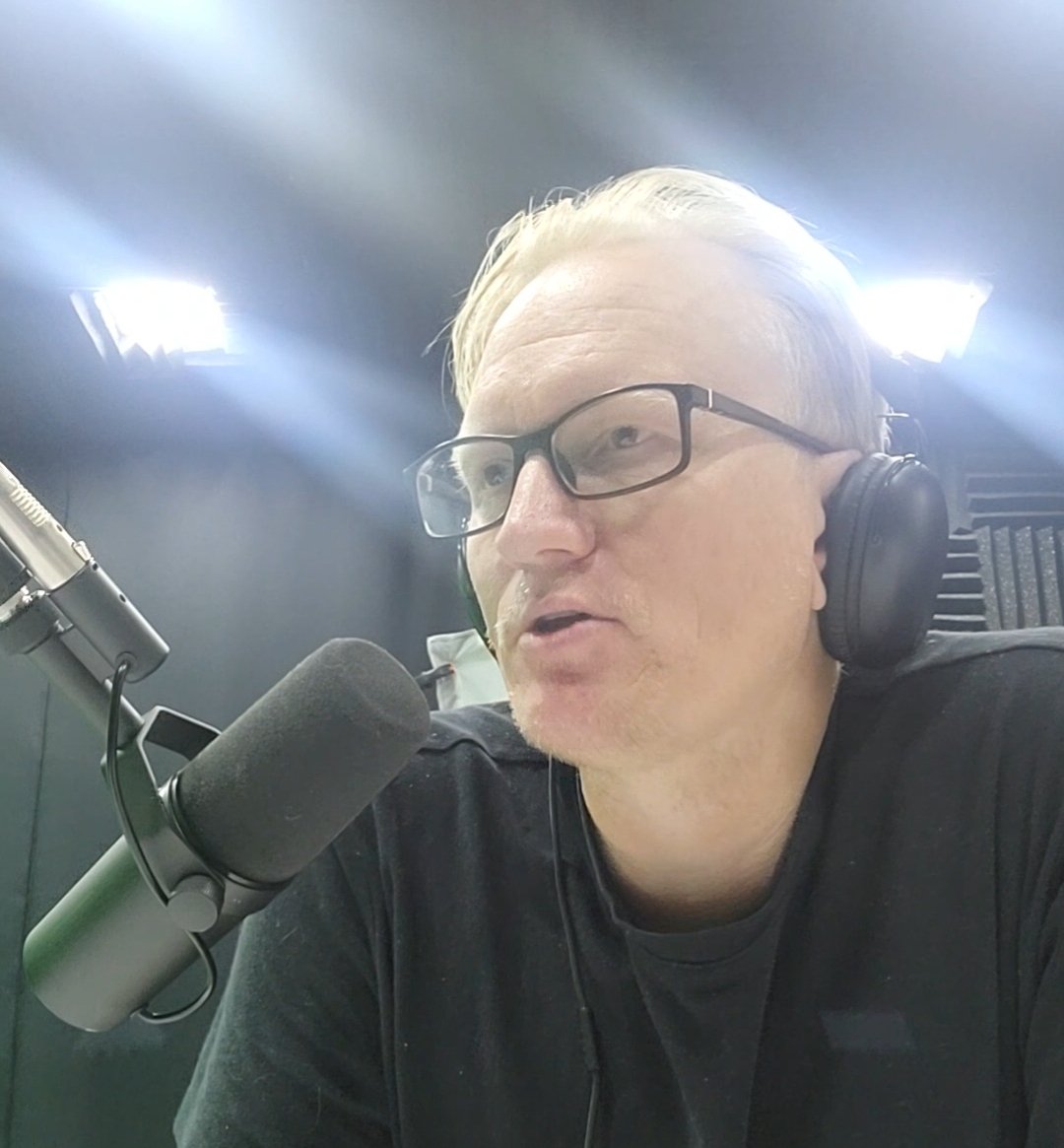 askjeremyjones's tweet image. Just recorded the 294th episode of my podcast, Ideas &amp;amp; Impact 🔥 

Looking for new guests for the next 100 episodes. Know anyone who would be a great guest?