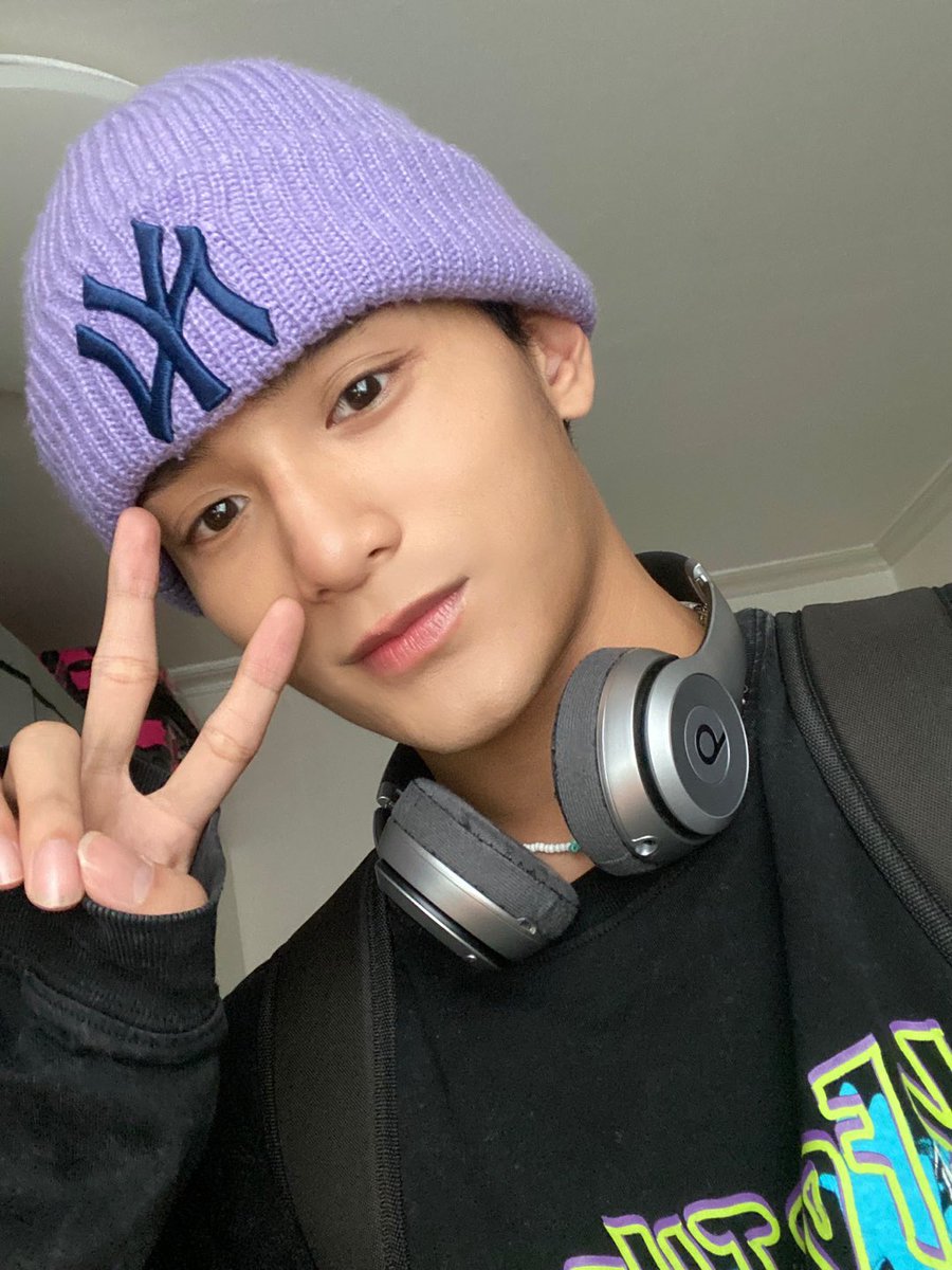XODIAC_MEMBERS's tweet photo. [#자얀] 

왔다 !! 잘 생긴 자얀 왔어요 !! 💛🍜

#XODIAC #소디엑 #ZAYYAN #자얀 https://t.co/jeymKwb7A2