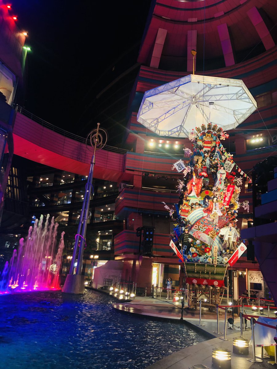 masakolea's tweet image. ライトアップ山笠飾り山🎶✨🌏
祭りの季節がやって来た💓

特に今年は#jei_grid 主催の
#Jei祭 があるので
スペシャルな夏✨

人間にしかできない　#尊厳　という名の歓喜大爆発🎆🎆🎆

待ち遠しいけどもう8/5大阪から
始まる💓
 #nTech
 #ノジェス