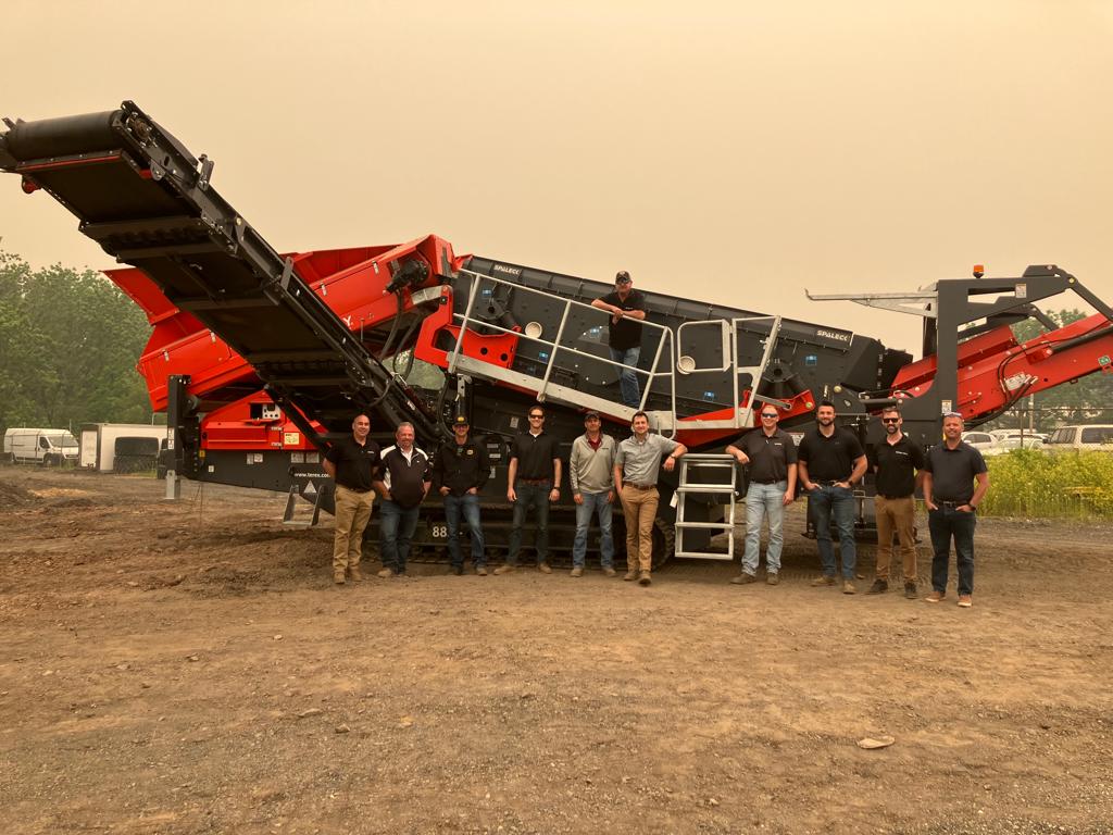 Our training team are all over the world crushing it 💪

They are pictured in Hatfield, Pennsylvania recently conducting sales product training for some of the Komatsu NA sales team 🇺🇸

Great job guys 👏

#Finlay #StrongHeritageStrongFuture #Training