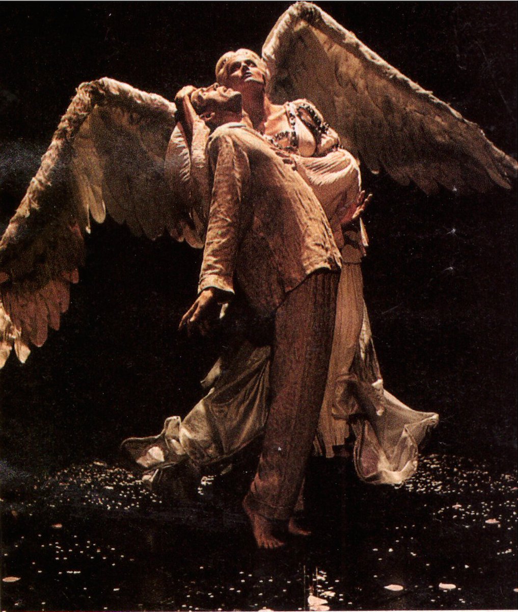 GohKagan's tweet photo. Kagan Goh sharing an image from the play ANGELS IN AMERICA. https://t.co/odUHXwtzIZ