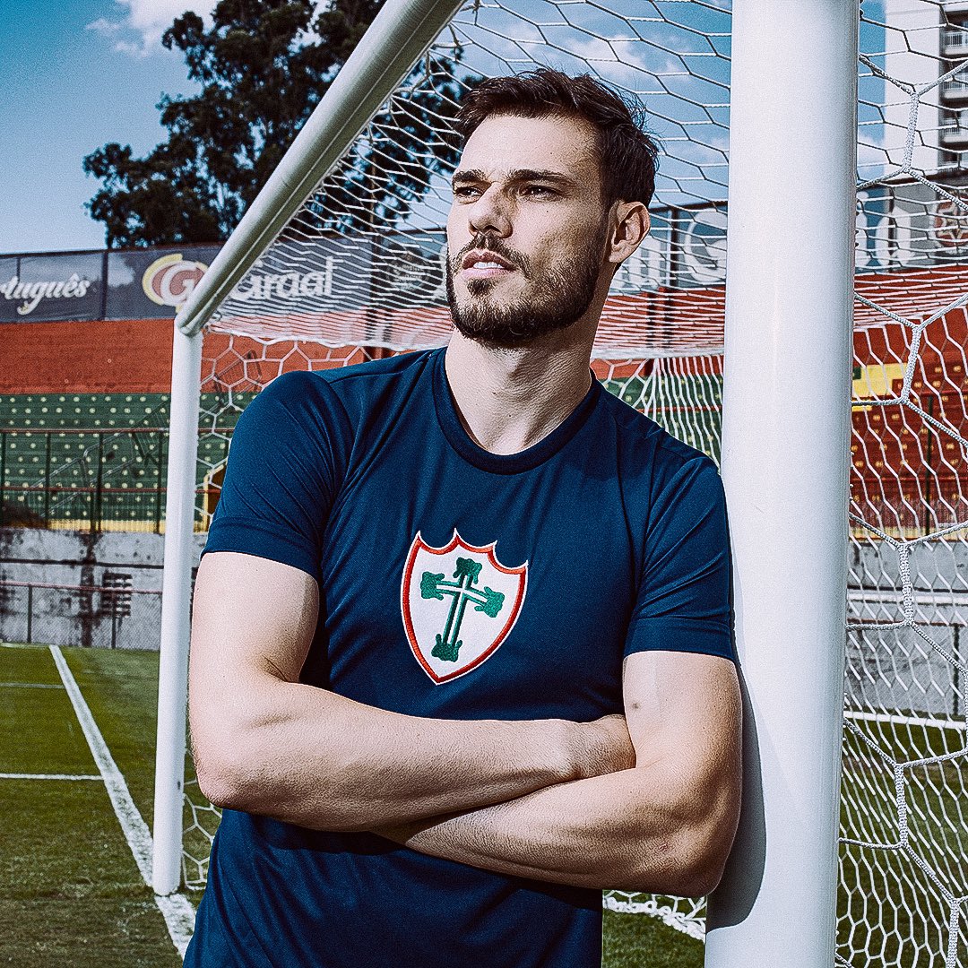 Lusa_Oficial's tweet photo. TBT! ❤️💚💙
#TBT do lançamento da camisa retrô em homenagem ao ex-goleiro Lindolfo!
Se ainda não garantiu a sua, corre pra comprar na nossa loja! 👇
📲 https://t.co/ZUMY6oPGAw
#SomosLusa #1920 #Lindolfo https://t.co/Vu7zZlKffX