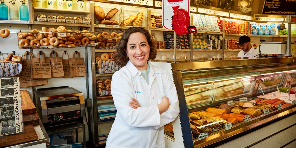 AmherstCollege's tweet photo. How Niki Russ Federman '99 became the fourth generation in charge of a beloved New York bagel-and-lox shop: https://t.co/OQ7a8LTtlF #AmherstMagazine https://t.co/3KIBeqGxzl