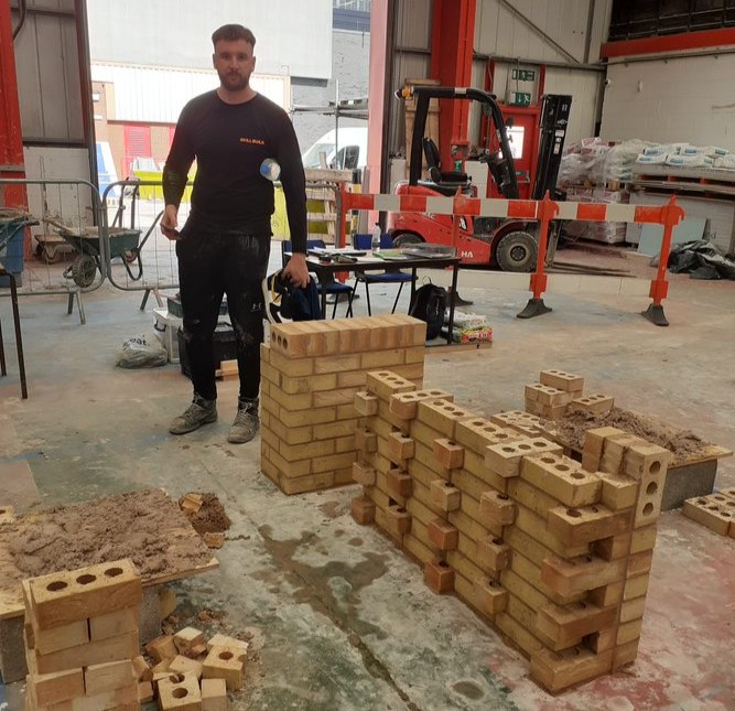Ben Walker, Bricklaying apprentice, put his technical skills to the test at the @GoConstructUK #Skillbuild2023 Regional Qualifiers.

He's qualified for the National Final in November, scoring in the top 8 across the UK for Bricklaying!

#FestivalofTechEd #GMTechnicalEducation