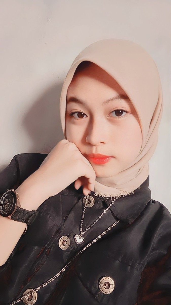 AzKa45433865's tweet photo. Ikuti chanel tiktok saya pengen 
https://t.co/KrKoDKCdhh
Link di atas ya ☝☝
#TikTok https://t.co/58MNUGY7Db