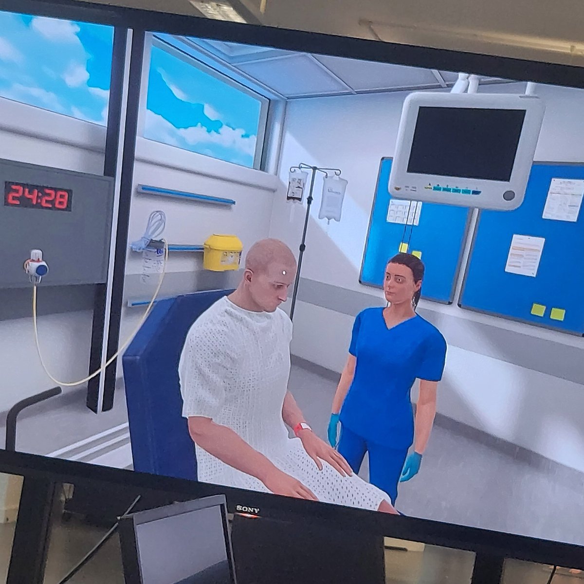 KellyEd824's tweet image. A fantastic first training session with @vrmedicalsim @HarlowCollege introducing a range of VR simulations for all our level 3 health science students #edtechimpact #VR