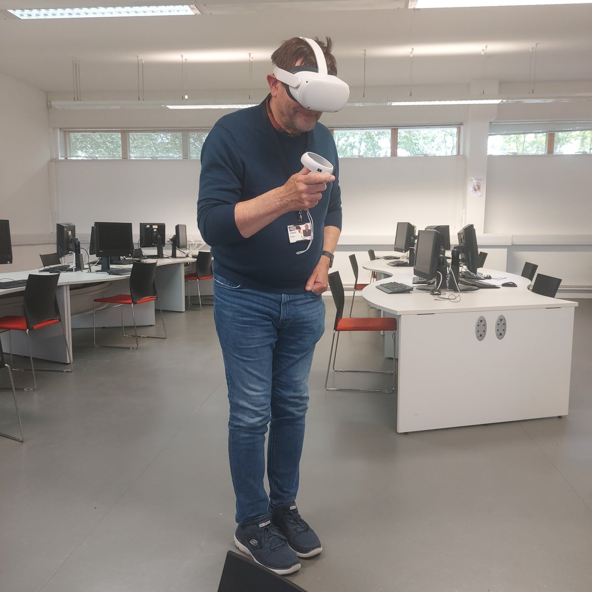 KellyEd824's tweet image. A fantastic first training session with @vrmedicalsim @HarlowCollege introducing a range of VR simulations for all our level 3 health science students #edtechimpact #VR