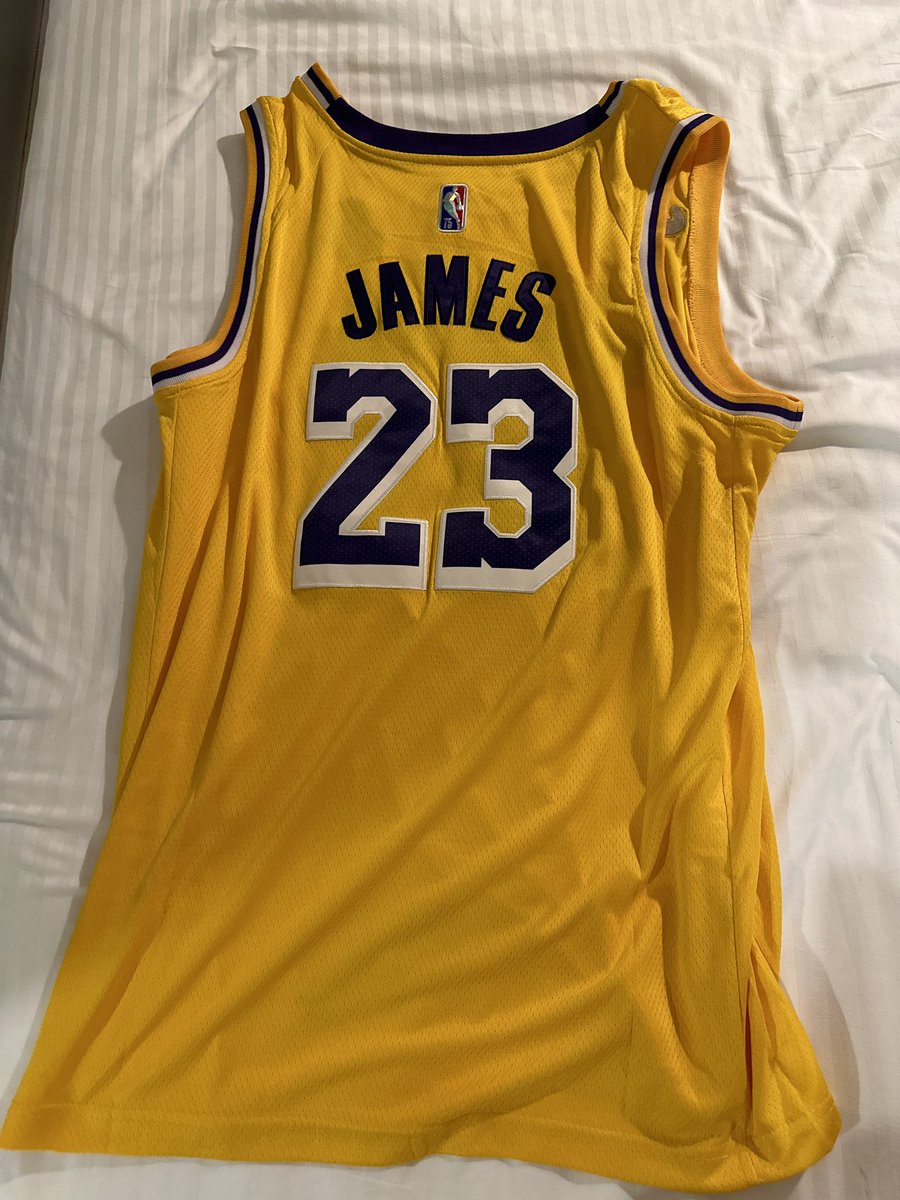 RyanTheAs1an's tweet photo. I have converted @DriedAssMangos #lebronsexual https://t.co/1qsSCzUz4K