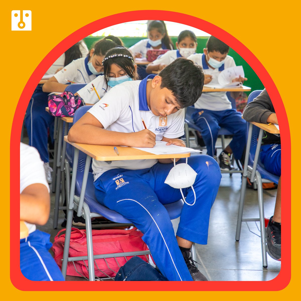 Fund_Adentro's tweet photo. En la Escuela Adentro, es clave la confianza en nosotros mismos, para lograr cumplir nuestras metas 🤩💙
-
#fundacionadentro #educacion #somoscultura #aprenderaprender #guatemala #niños #educaciónguate #niñosyniñas #aprendiendo #afinandosueños https://t.co/OGdIIDYZ0N