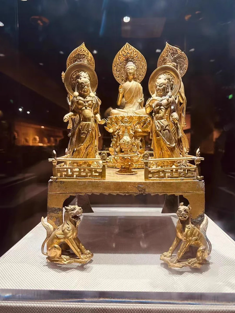 空山遠芷в X: „Some foreigner figurines during the Tang Dynasty