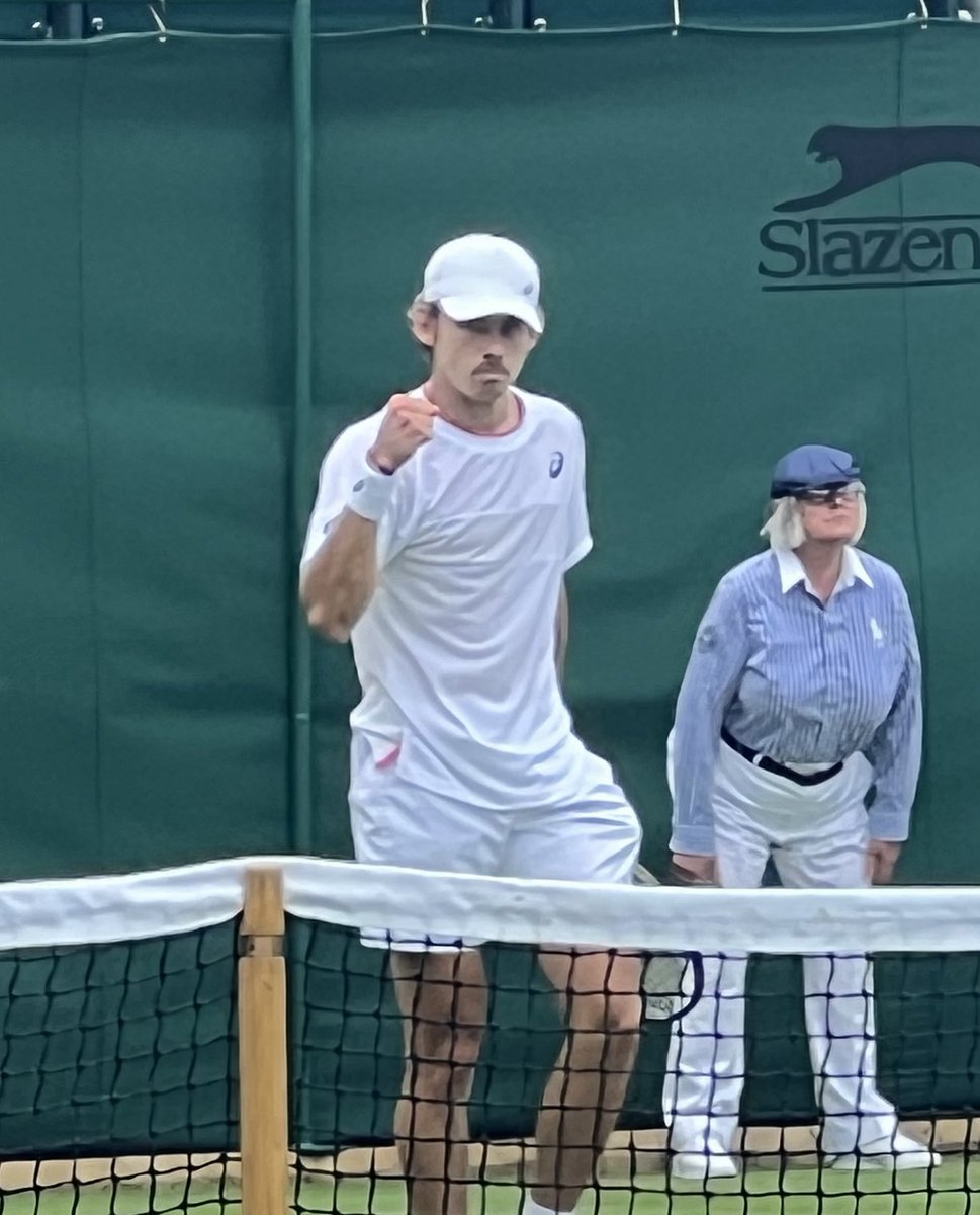 aussie_tennis's tweet photo. Nice one ⁦@alexdeminaur⁩! Touched it out to the finish! #wimbledon #deminaur https://t.co/FuWwWjsj8C