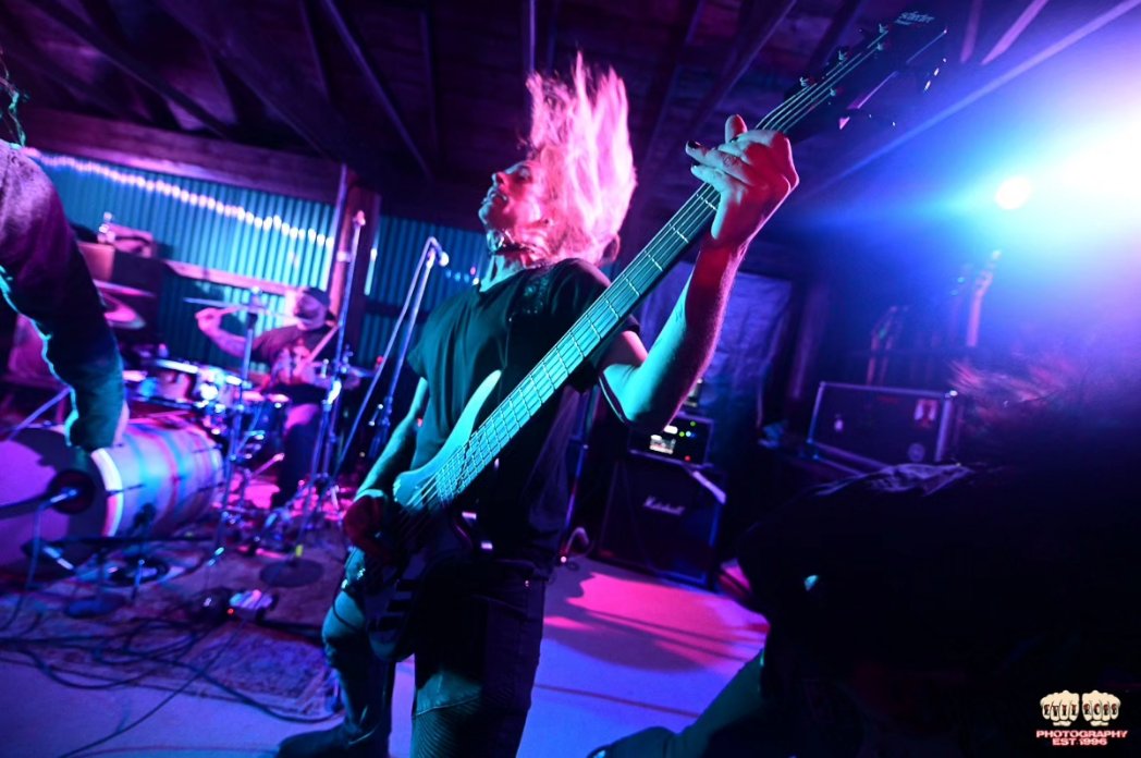 We know you're searching for something to headbang to today.  Look no further traveler.  

Rock out with your mop out to "Vitriol" via the link in our bio 🤘

#fathomfarewell #vitriol #metal