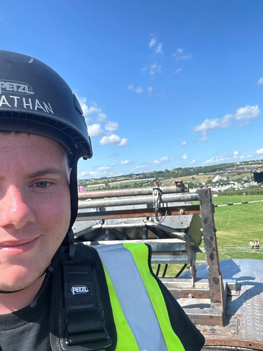 PATCarletonHigh's tweet photo. From Glasto to Frozen!
One of alumni Nathan is coming back to help with the sounds and lights at our Frozen production next week. In June he worked as part of the special FX team on the Arcadia Stage at Glastonbury! We're in safe hands!
#Carletonalumni #CHSFrozen https://t.co/taOg0Hmhff