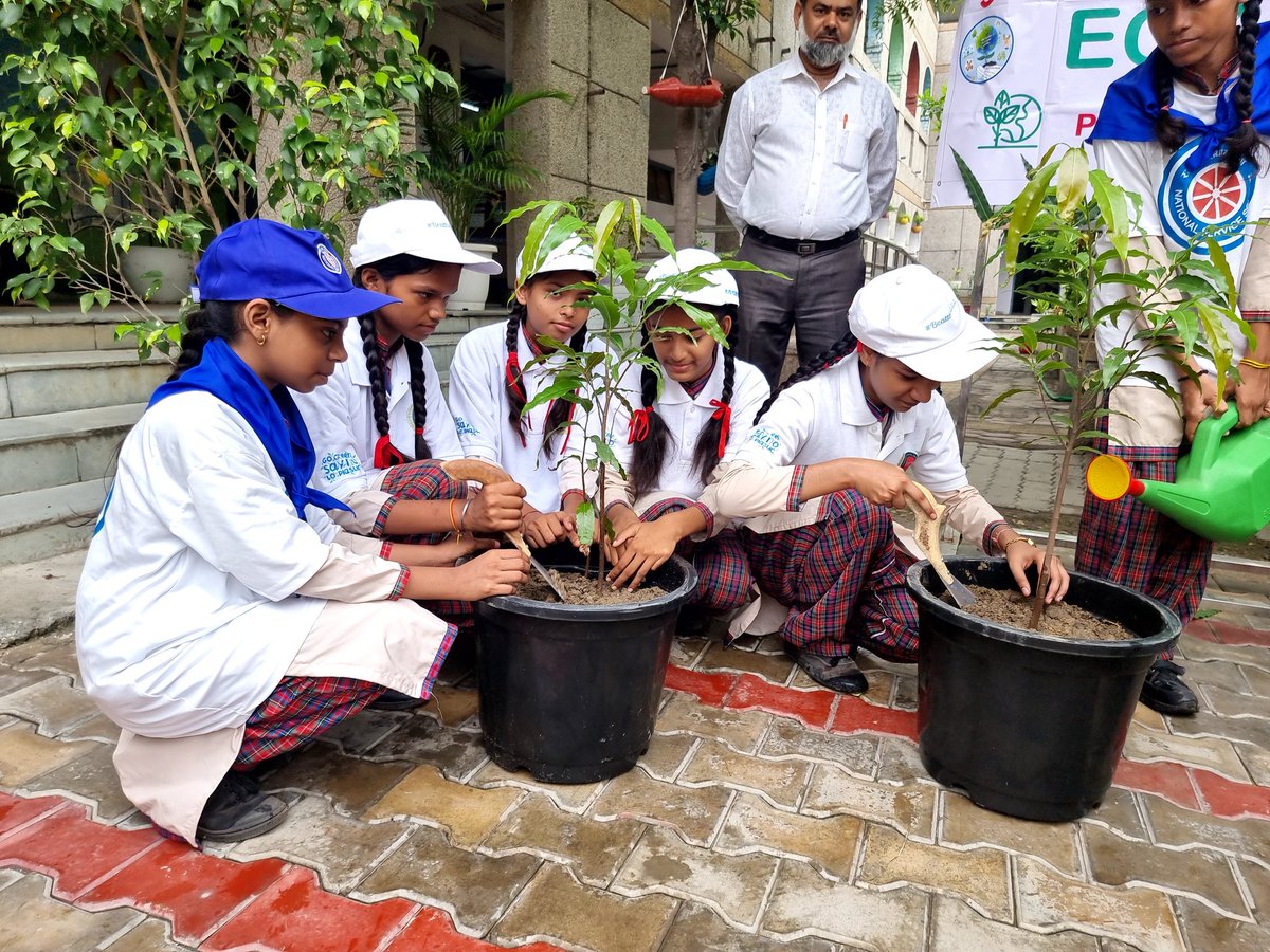 SPeeragarhi's tweet photo. 🌱🌳 Embrace nature's might! 🌿✨
Today, our school united,
Planting trees, our hearts ignited.
Tiny seeds, a symbol of hope,
Growing knowledge &amp; harmony we scope.
Nurturing change, we all embrace,
A greener world, our sacred space. 🌍💚
#HariyaliMahotsav #PlantationDrive https://t.co/so8s1PmYIK
