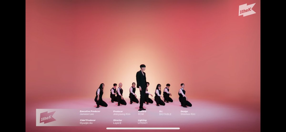 TON__TONE's tweet photo. @1theK #수트댄스_한승우
캡쳐하면 잠시 화면 못 보는 순간이 아쉬울정도로
모든 장면이 다 마음에 들어서 고르기 힘들정도🫶🏻

천재 원더케이에서 온도차,킬포 다 좋아하지만
그 중 최고는 수트댄스인데 거기에 한승우라니
원더케이 선생님들 최고십니다 ₍ᐢ.ˬ.ᐢ₎❤️
참각막 참안목 천재아닐리 없어!!!!! https://t.co/kBhvxx21pF