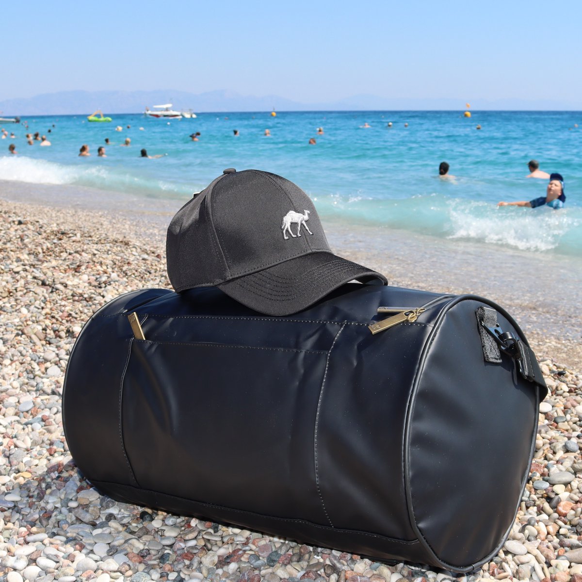 gymkamelsport's tweet photo. Arktiek Duffle Bag (waterproof)
Made for Adventure 🏄‍♂️🚣🏊‍♀️.
Lofoten Arctic Water from Norway 💧
Aluminium Bottle 473 mL ♻️ 
Shop Now 🛍

#gymkamelsport #waterproofbags
#gymbags #whatsapp #Wimbledon  
#wellness #spa
#lofotenarcticwater #shopnow https://t.co/9HAxaIgMGJ