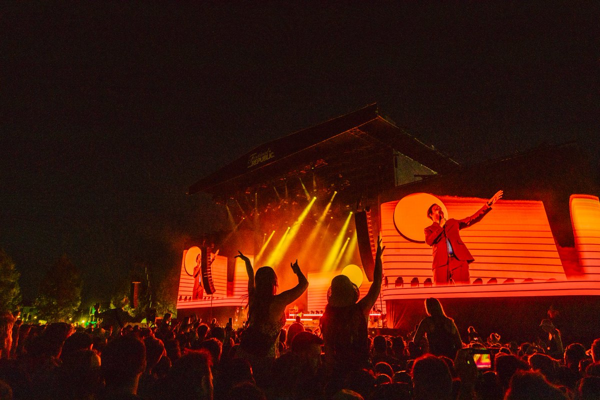 Community Festival (@communityldn) on Twitter photo This time tomorrow we'll all be together at Community Presents <a href="/TDCinemaClub/">Two Door Cinema Club</a> & <a href="/thewombats/">The WOMBATS</a>! πβοΈ This time tomorrow we'll all be together at Community Presents <a href="/TDCinemaClub/">Two Door Cinema Club</a> & <a href="/thewombats/">The WOMBATS</a>! πβοΈ