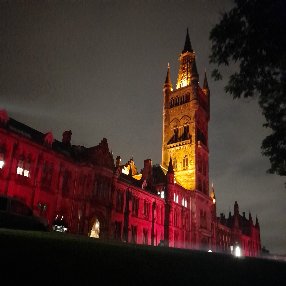 To raise awareness of Haemochromatosis, our wonderful colleagues are illuminating the stunning @UofGlasgow Gilbert Scott Building until the 10th of July, for Haemochromatosis UK Awareness Week. 

Head down over the weekend to check it out ❤️. 

➡️bit.ly/3NylgL6