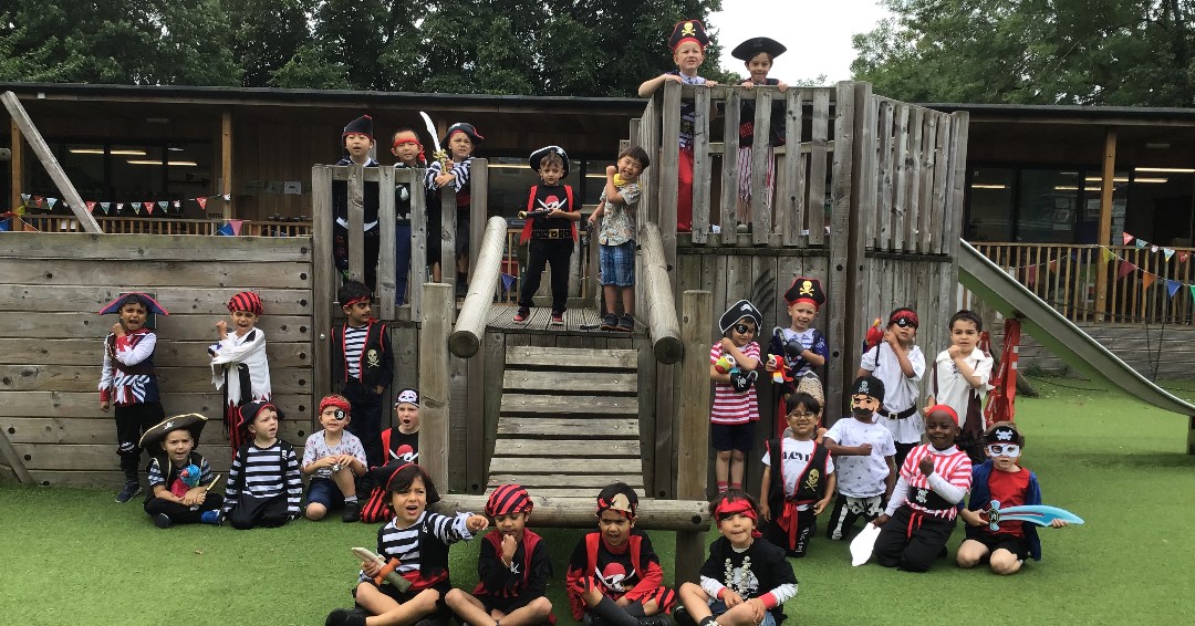 BickleyParkSch's tweet photo. Reception have been celebrating the end of term with a Pirate Day and where better to hang out than the our very own Pirate Ship! #BPSReception #BromleySchools #BromleyPrepSchools https://t.co/Svo1z2kwPg