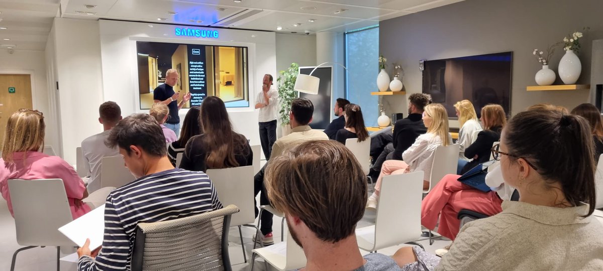 the_brand_guys's tweet photo. 🎉 Thrilled to have had the privilege of delivering our UnAverage™ keynote to the esteemed @SamsungBelgie & @CheilBenelux team! Our planned 45 min keynote turned into a 2h interactive brainstorm and we loved it. 🚀✨ #UnAverage #theUnAveragekeynote #fighttheaverage https://t.co/6t9pe7MmZM