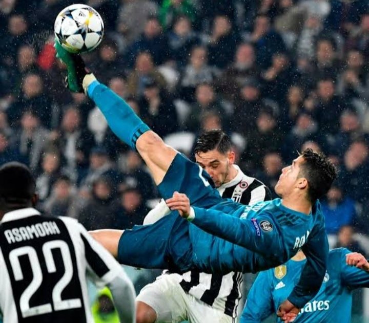 PrettyComps tweet media