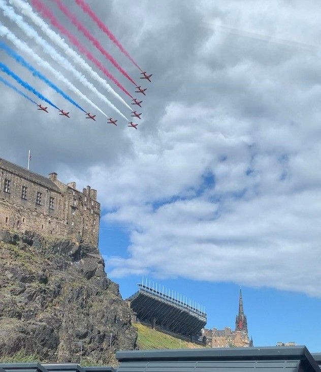 UoE_PMO's tweet photo. When we say every day in the PMO is different, we really mean it! It was great to see the Red Arrows fly past our office window for the King's Honour's of Scotland ceremony this week 👑
#PMO #redarrows #coolplacetowork https://t.co/UUk8QgLV8J