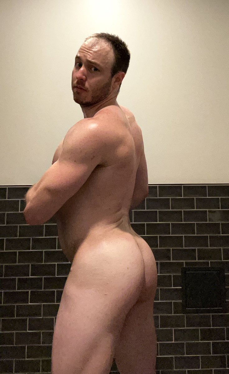 Peaches and cream anyone? 🍑 💦