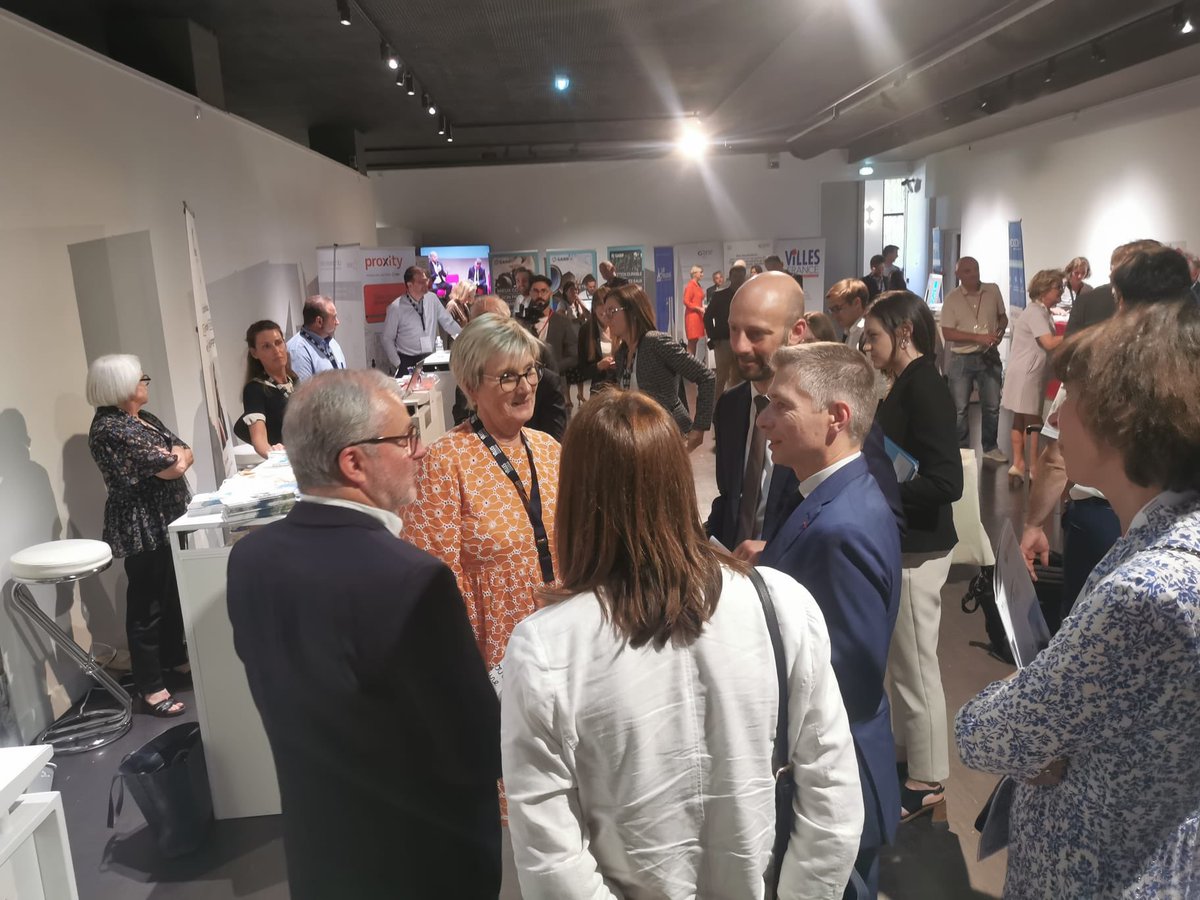CatherineMinaux's tweet photo. @ENGIEgroup présent au CONGRÈS #villesdeFrance @creusotinfos @PrigentGilles @GuillienSabine https://t.co/SyyBM87R5s