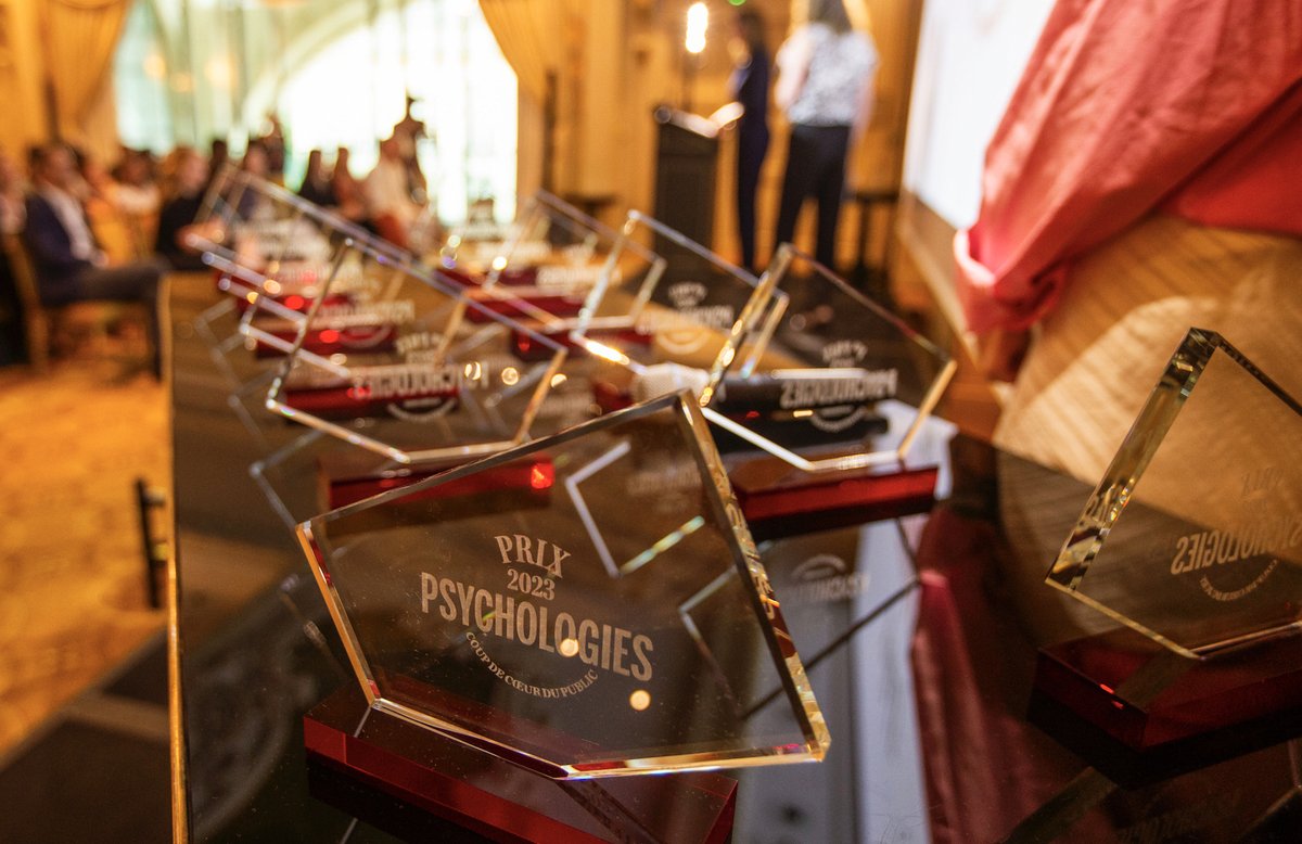 GaranceEtMoi's tweet photo. Nous avons l'honneur de vous annoncer que nous sommes les #lauréats du prix @Psychologies_ dans la catégorie "Services" ! Un grand bravo à toutes nos équipes et un grand merci à vous :) #prixpsychologies #bilandecompétences #accompagnementpro https://t.co/bx7HWqaUpb
