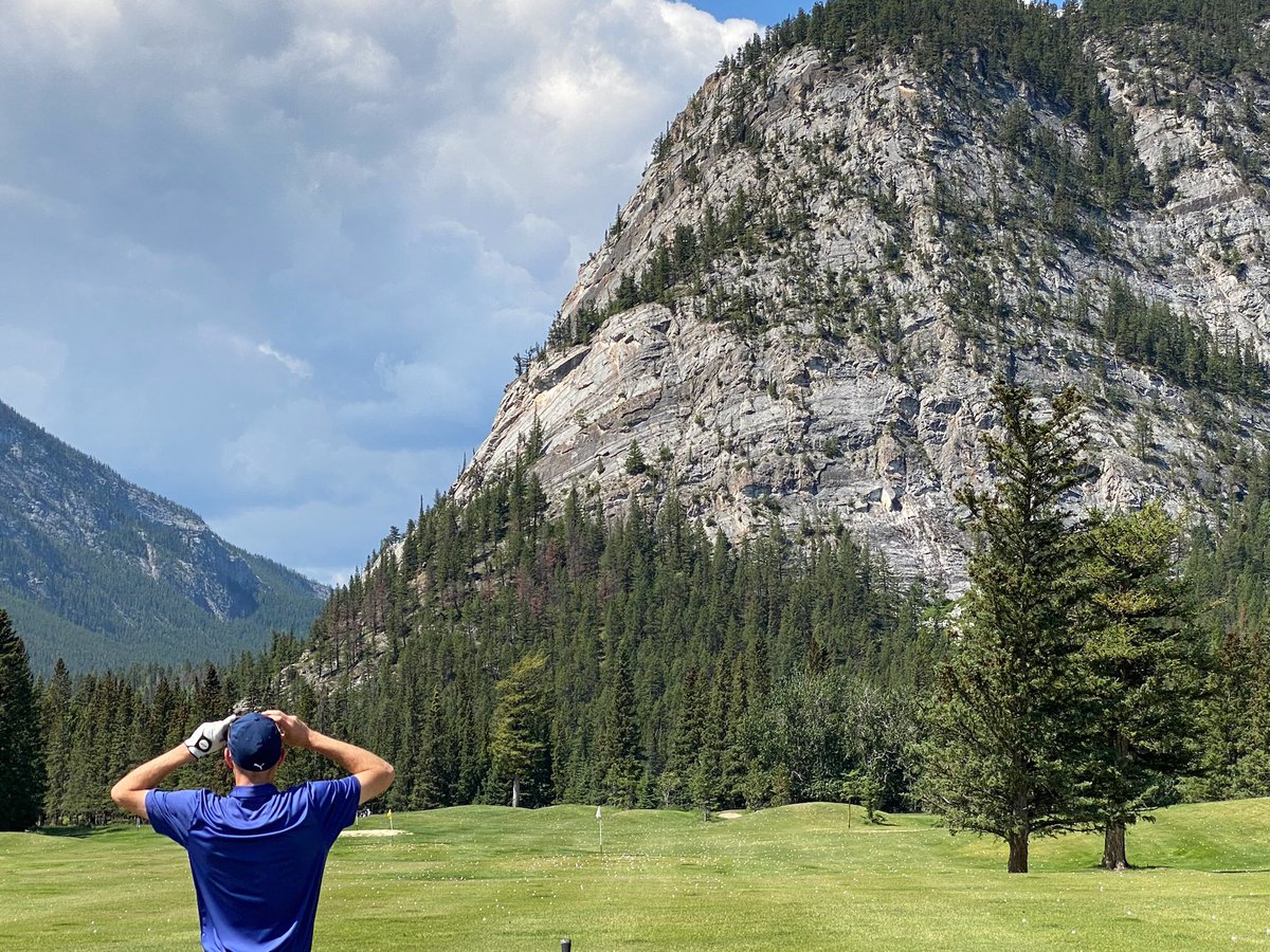 Sac_Lawson's tweet photo. This squirrel and I shared a similar reaction to the range setting. https://t.co/Ikirq8sM1z
