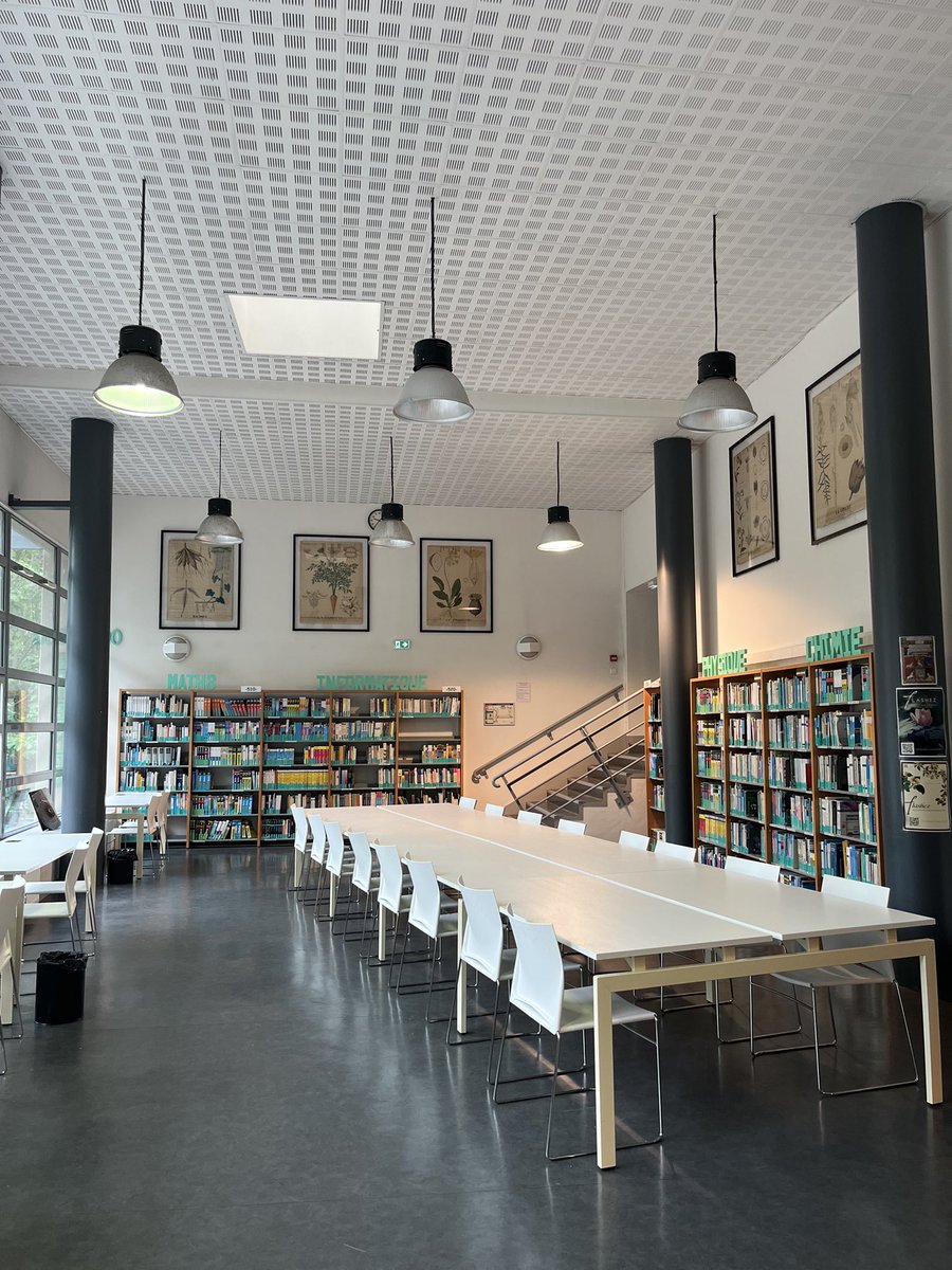 v_kerbellec's tweet photo. Offre d’emploi au CDI du lycée Fermat : 2 postes pour mission de service civique https://t.co/nbZGks4ofF