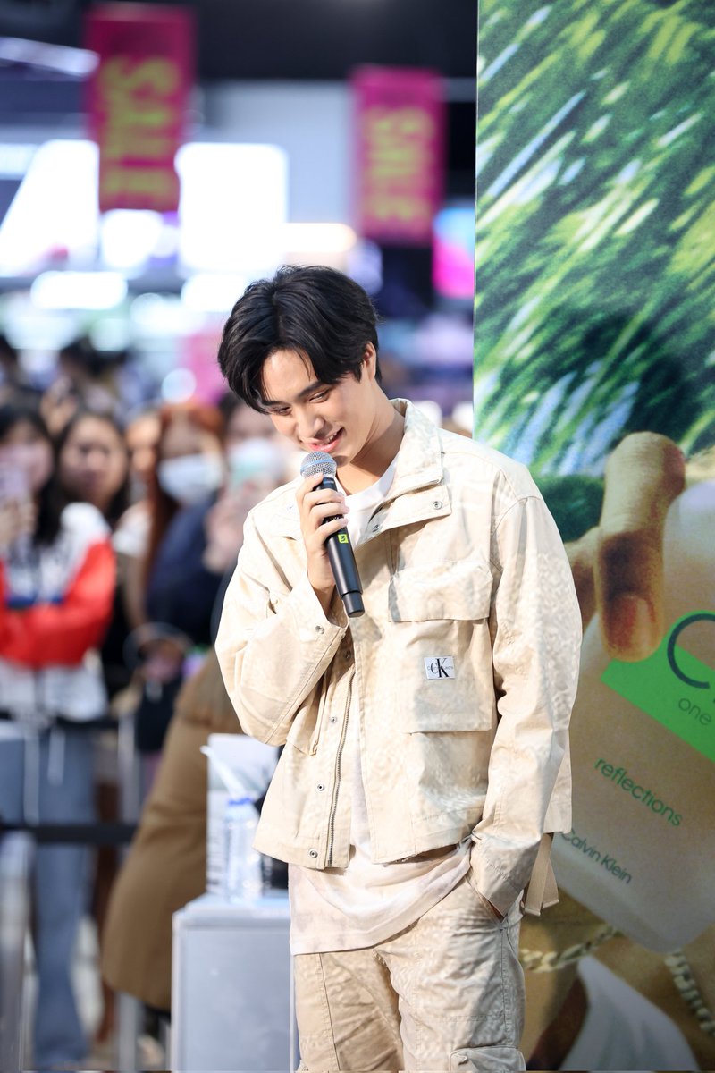 EVEANDBOY's tweet photo. 💚 CALVIN KLEIN x Gemini - Fourth 💕✨
ภาพบรรยากาศแฟนคลับมากันอย่างเนื่องแน่น🔥🔥
CALVIN KLEIN ชวนแฟนๆ มาเปิดประสบการณ์น้ำหอมรุ่นใหม่ล่าสุด CK ONE REFLECTIONS และพบกับ Gemini - Fourth แบบใกล้ชิด❗🤩🔥
#CalvinKleinxGeminiFourth
#CalvinKleinxEveandboy
#CKOneReflections https://t.co/7MGRNxx0w8
