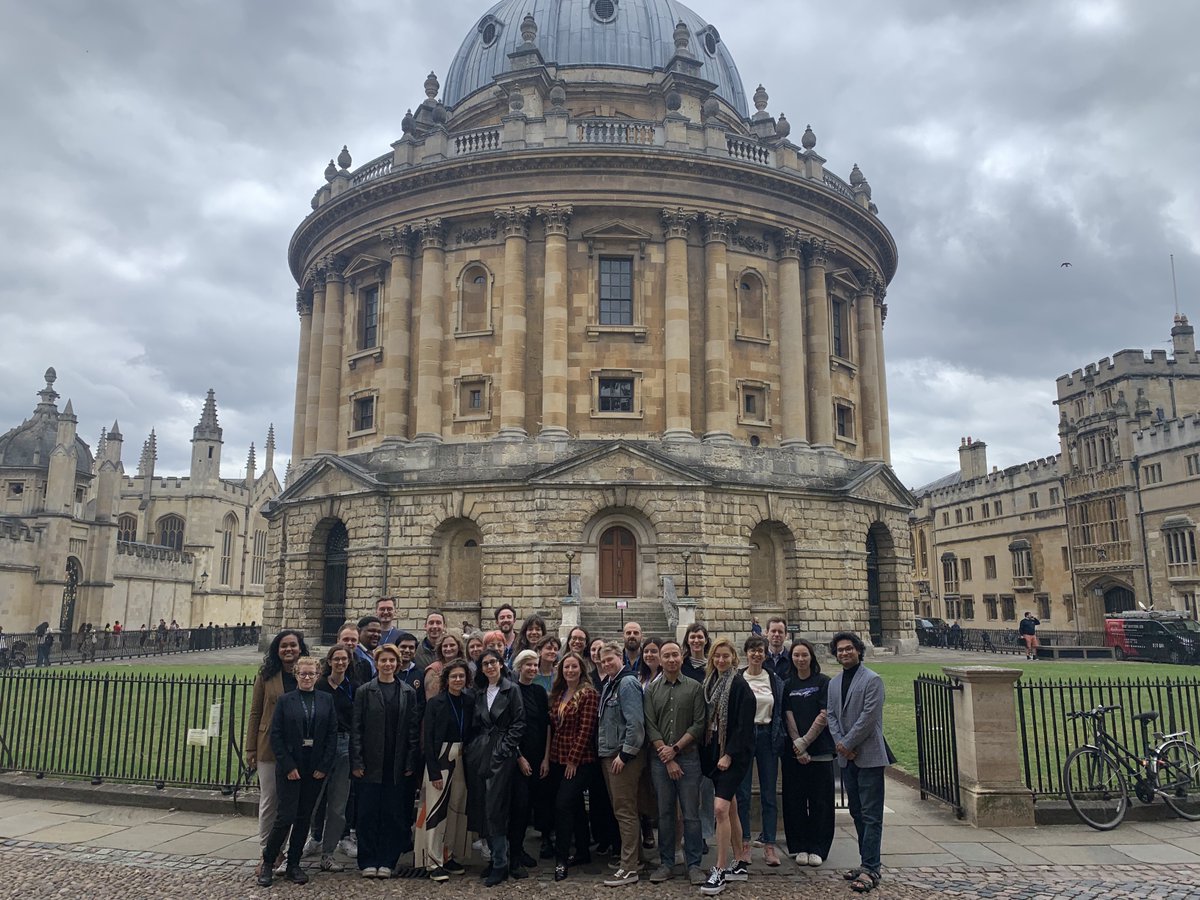 Oxford Internet Institute tweet media