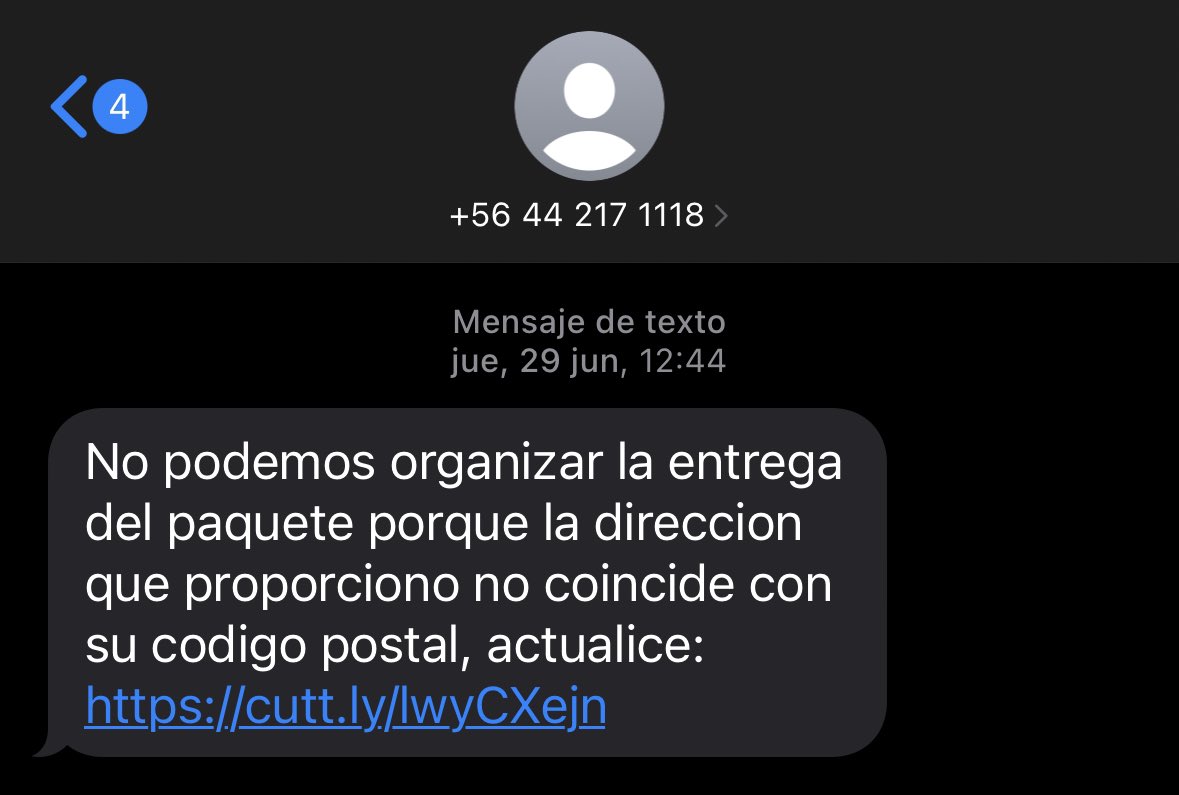 lrvergara's tweet photo. Atención: me llegó a mi celular este mensaje de texto que claramente es una estafa. Señala que no se pudo enviar un paquete al domicilio, por lo que hay que rellenar los datos personales. Luego piden un cobro extra por lo que piden los datos de la tarjeta de crédito. https://t.co/ItUGpnd1uZ