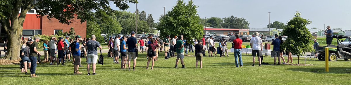 Another big crowd attending the @SWCropDiagDays @RidgetownCampus. Collaboration with @OMAFRA  @UofGResearch coming together for many @CCAOntario  and #ontAg and more!  Supporting the #learningMindset