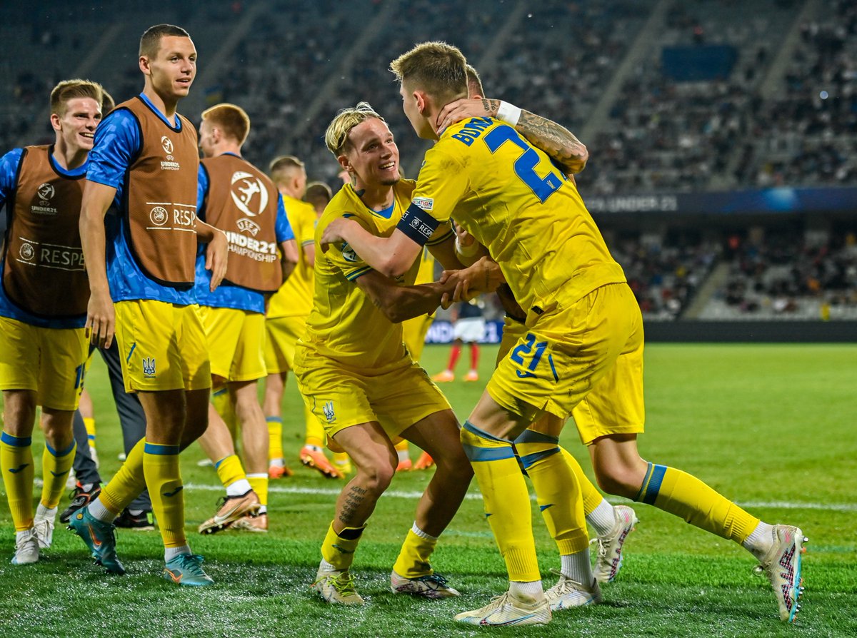 UEFAUnder21's tweet photo. The Ukraine train 🇺🇦

What a team 👏👏👏

#U21EURO | @uafukraine https://t.co/jr9xkqUfCy