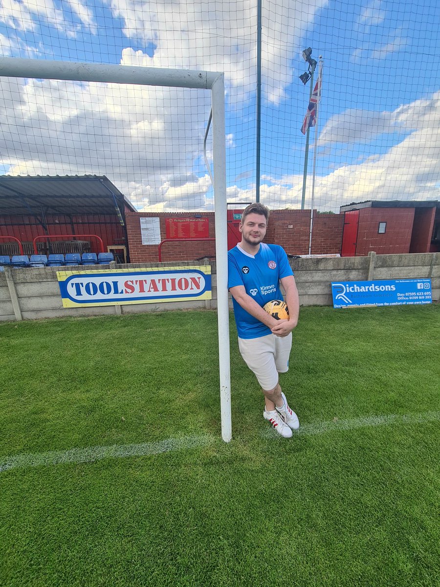 HERE IT IS...

The New <a href="/parkgatefc/">Parkgate Football Club</a> Away Shirt for 23/24 which will make it's first appearance in the SOLD OUT pre-season game against <a href="/RotherhamUnited/">Rotherham United</a> tomorrow night

#rufc