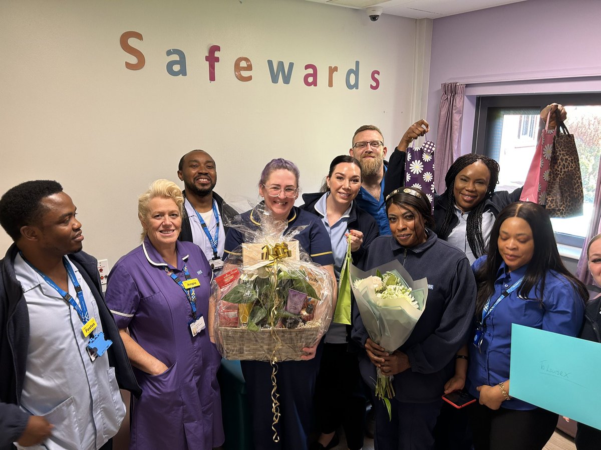 Hannah_2905's tweet photo. Today on Blake, we celebrated our amazing ward manager! Thank you Louise for everything you do and the support you give us all! We all love you @LouRT23 ! @GMMH_NHS @_erin_xo @AdamMorrisRMN @adele_lou https://t.co/gCdXAKVO9C