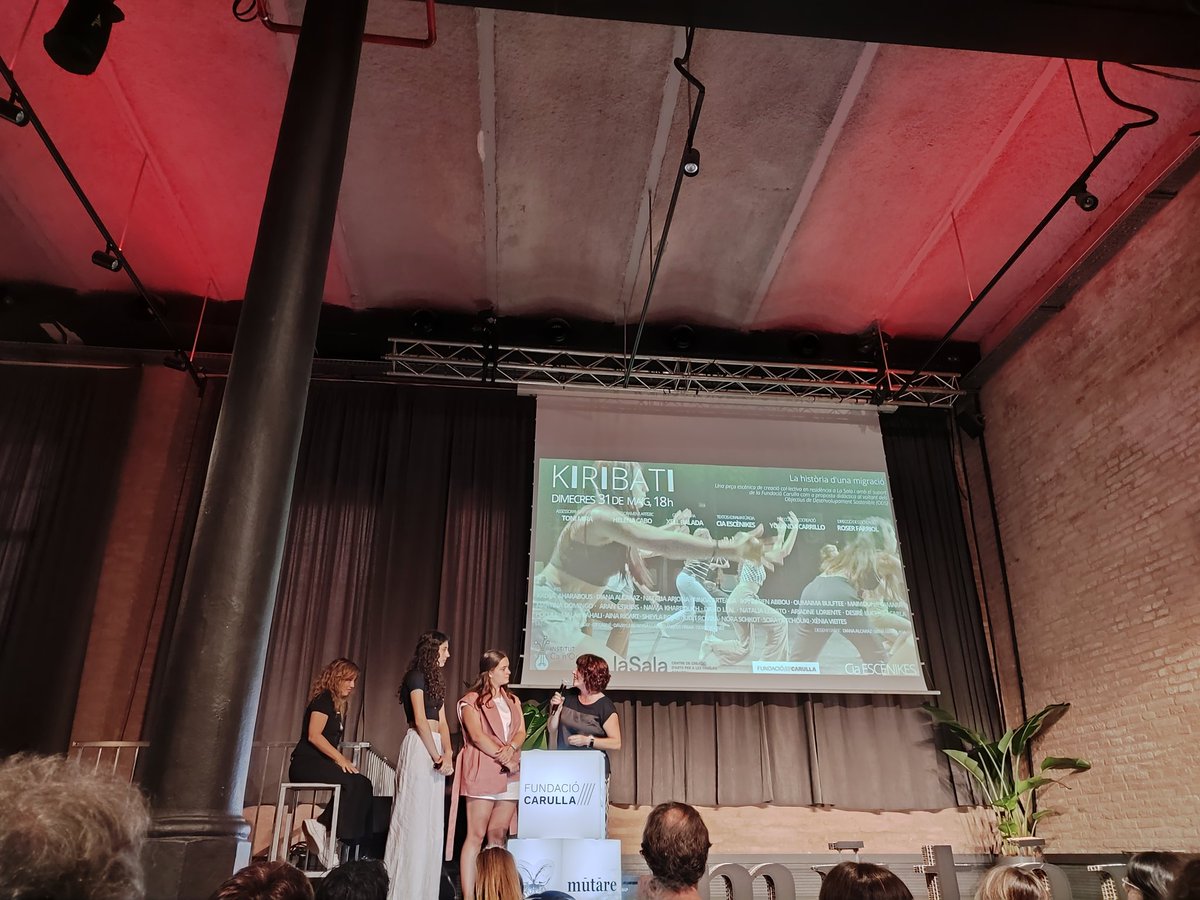 laurafrailev's tweet photo. Presentación de Kiribati en Arts i educació per la SOStenibilitat, hoy en #Barcelona organizado por @FundacioCarulla @martaesteve_za
@lasalasabadell https://t.co/Z1eYYVywZl