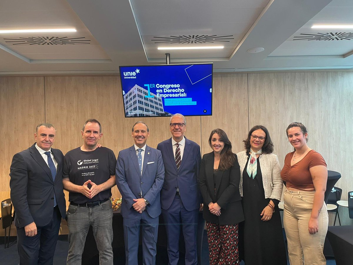 derechopractico's tweet image. ⚡ Muy interesante lo que nos contó @EugenioRibon , Decano @icam_es , durante 'Congreso de Derecho Empresarial: IA, Legaltech y Compliance' organizado por @UNIEUniversidad  

#legaltech #universidad #innovación #robótica #IA 

¿Quieres saber más?👇
derechopractico.es/eugenio-ribon-…