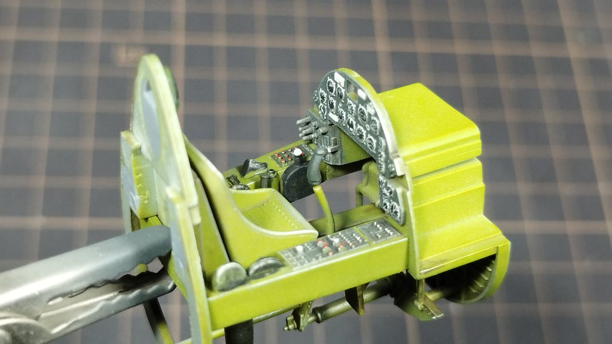 ModelTora's tweet image. #F4U #CORSAIR #TAMIYA #VOUGHT
コックピットができました😊😺