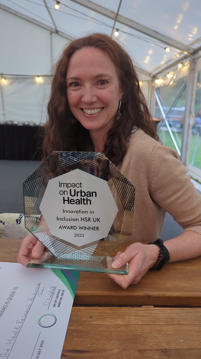 🎇The Health Research Ambassadors initiative won a @HSRN_UK Award for Innovation & Inclusion at the #HSRUK23 last night! Well done to everyone involved @PeopleHealthWE @BristolBRC @ARC_West @crnwestengland #PPI Find out more: bit.ly/3JL4TcU