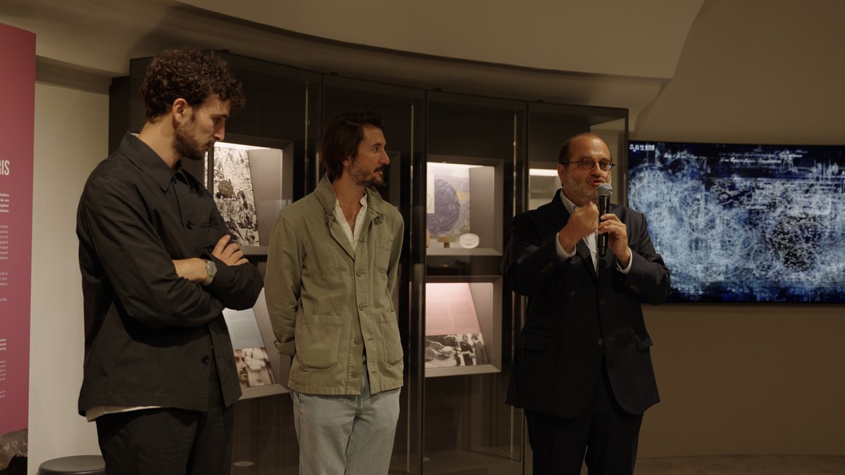 LaCollectionOff's tweet photo. We celebrated the launch of “Babel” exhibition last week with @MonnaieDeParis &amp; @robertalice_21!

Partners, friends and many art enthusiasts had the chance to discover and immerse themselves in this truly unique exhibition at Monnaie de Paris. 

#DigitalArt #RobertAlice https://t.co/ds7uOefkpb