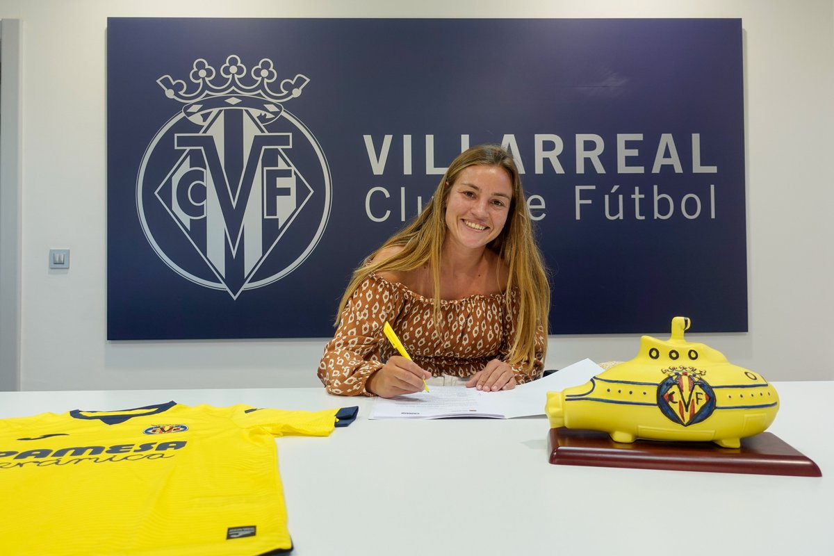 BeplayerGlobal's tweet image. ¡La historia de el @CVFFemenino y @nereap10 se alarga un año más! 💛⛴️

La jugadora y el club groguet seguirán caminando de la mano durante la temporada 23/24 y peleando por cumplir objetivos juntos. ¡Qué bien se está en casa!

#BePlayer #FutFem #Villarreal